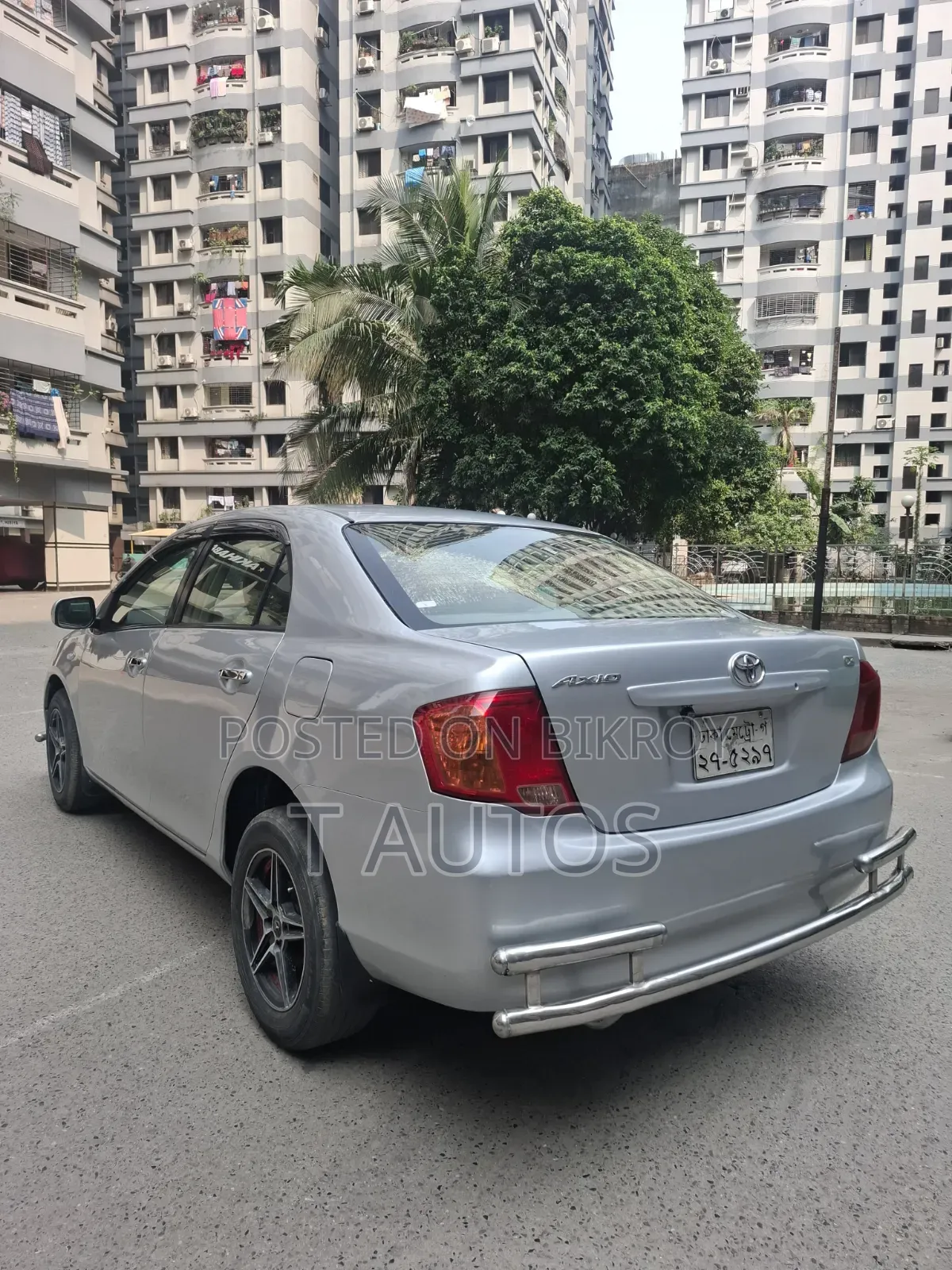 টয়োটা এক্সিও ২০০৭ রৌপ্য