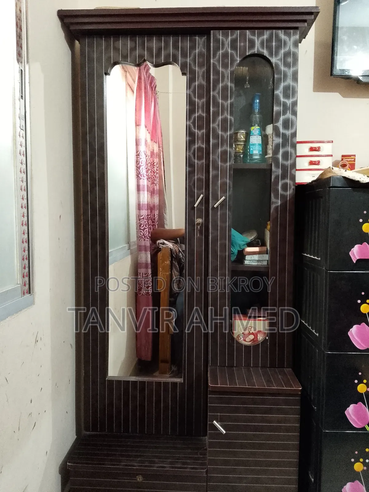 এই ফার্নিচার ২টি বিক্রি করা হবে, অনেক সীমিত টাকায়