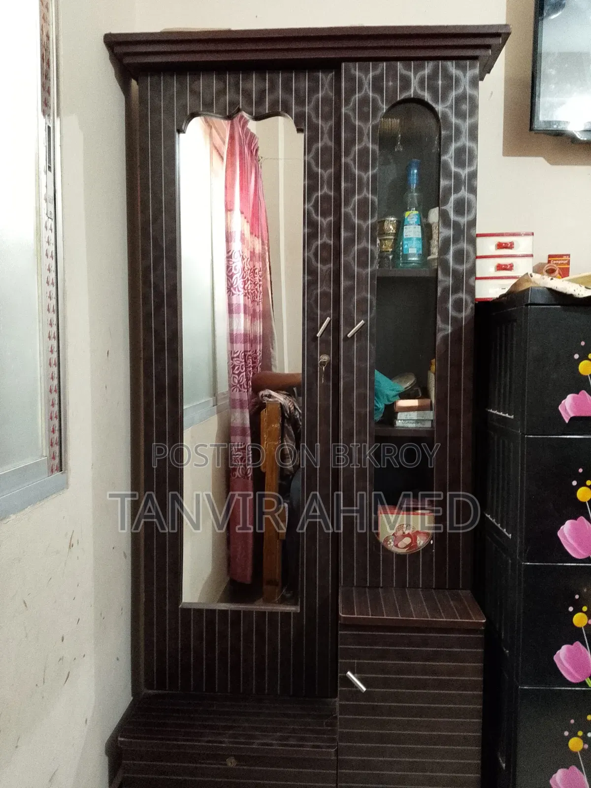 এই ফার্নিচার ২টি বিক্রি করা হবে, অনেক সীমিত টাকায়