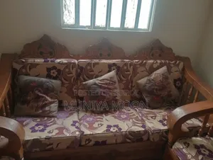 A Sofa Set Will Be Sold