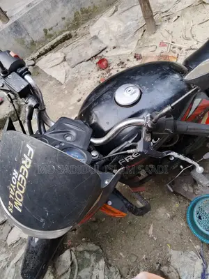 মোটরসাইকেল ২০১৩ কালো