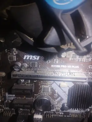 Desktop Computer MSI model 8GB Intel Core i3 SSD 256GB