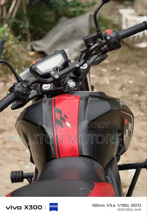 TVS Apache RTR 160 4V Fi 2025 Black