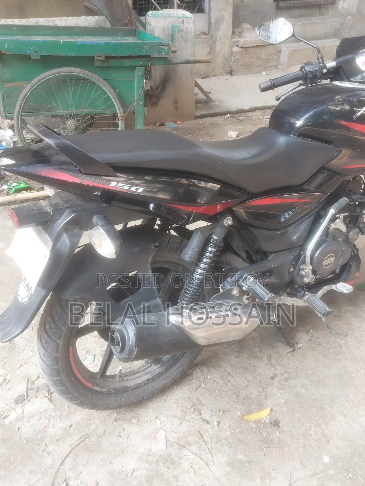 নতুন বাজাজ পালসার ১৫০ ২০২১ কালো