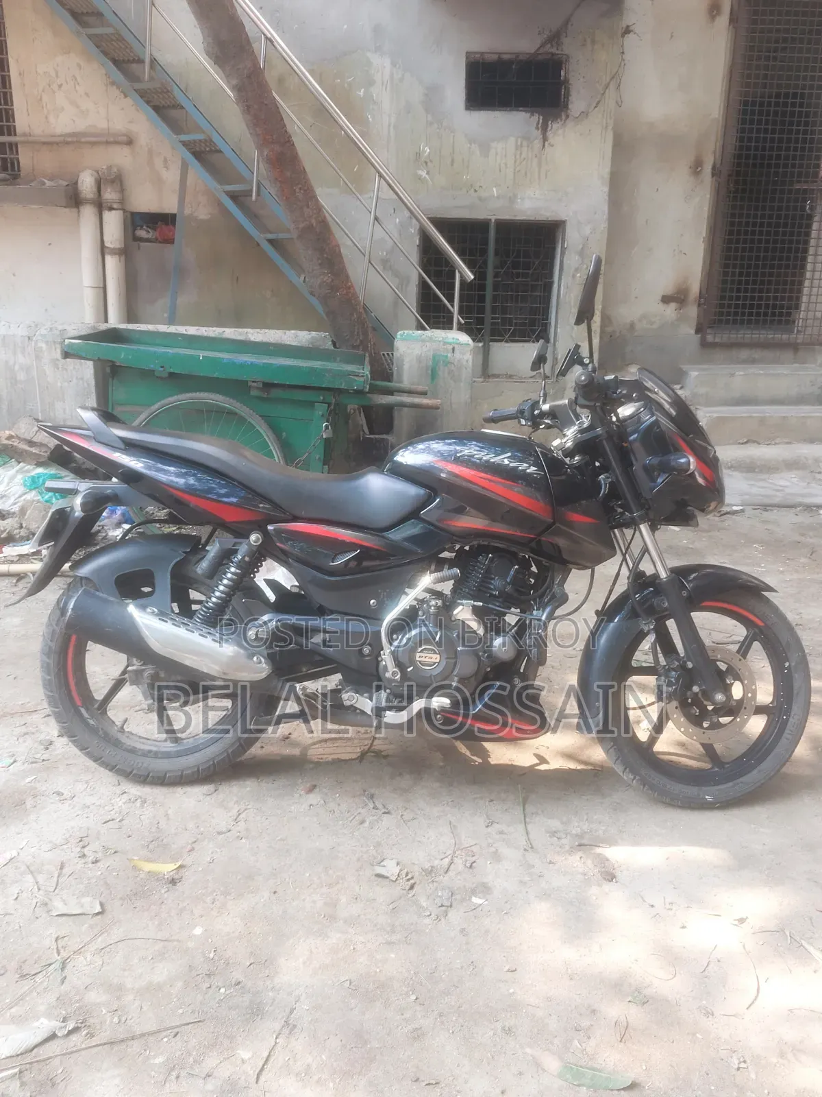 নতুন বাজাজ পালসার ১৫০ ২০২১ কালো