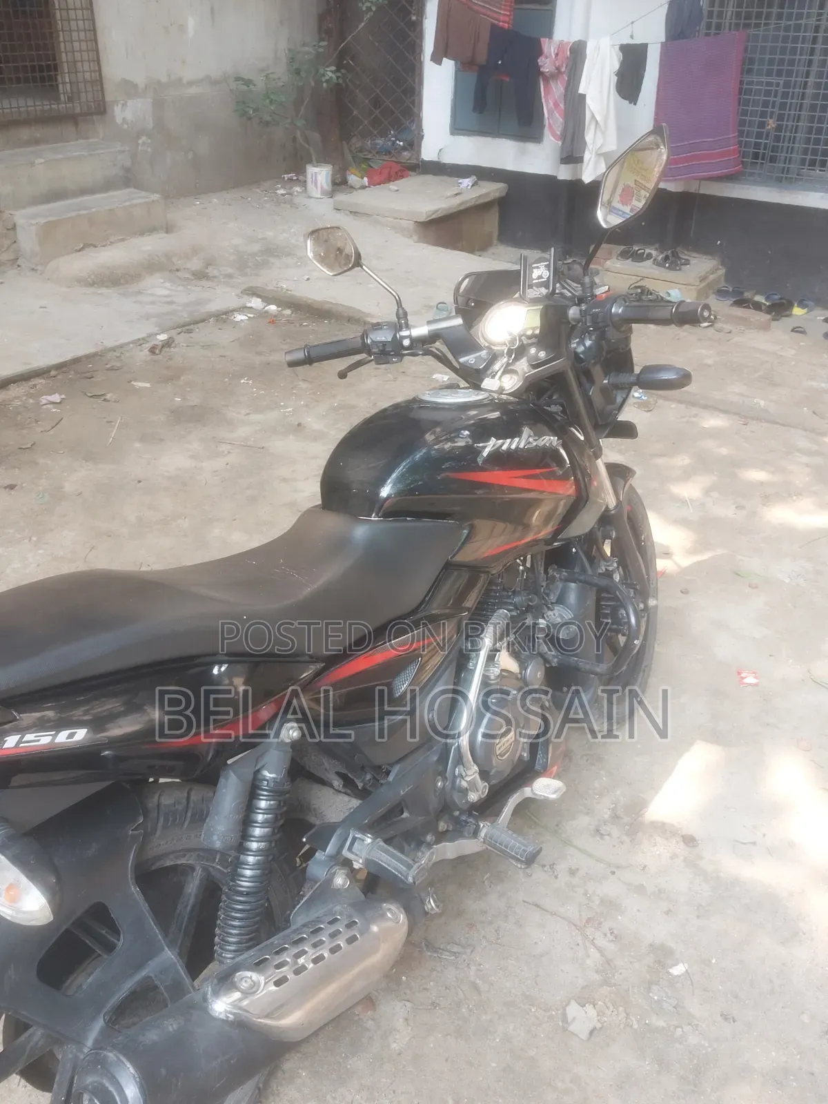 নতুন বাজাজ পালসার ১৫০ ২০২১ কালো