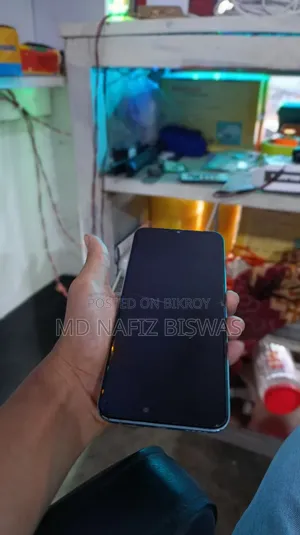 Vivo Y21 64 GB Purple