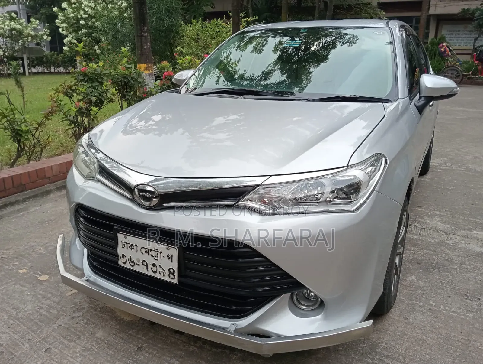 টয়োটা এক্সিও ২০১৬ সিলভার