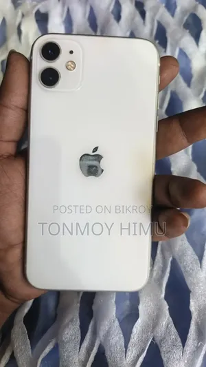 অ্যাপল ৬৪ জিবি সাদা