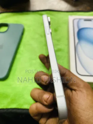 অ্যাপল আইফোন ১৫ প্লাস ১২৮ জিবি হোয়াইট