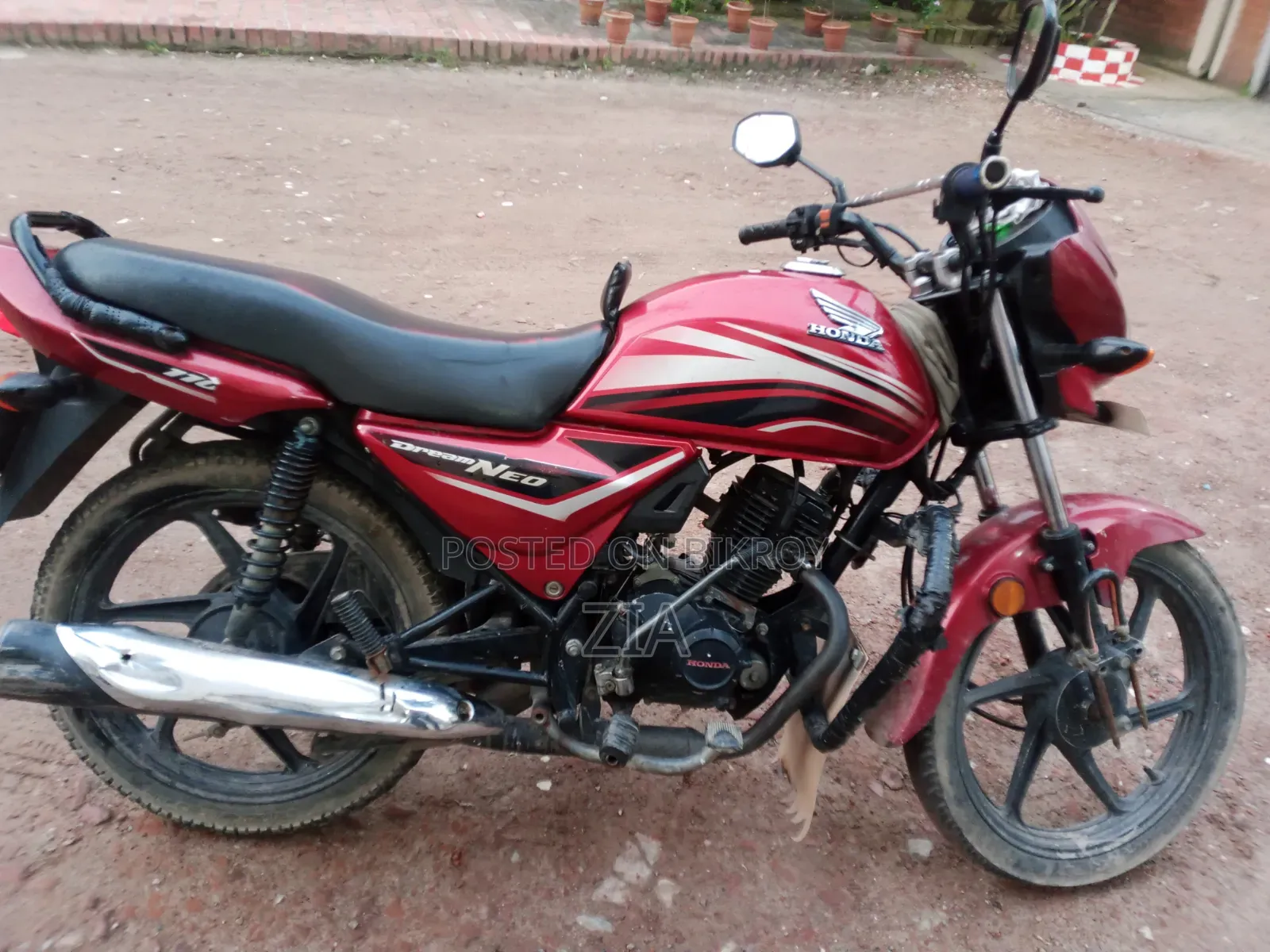 Honda Dream Neo 2018 Red