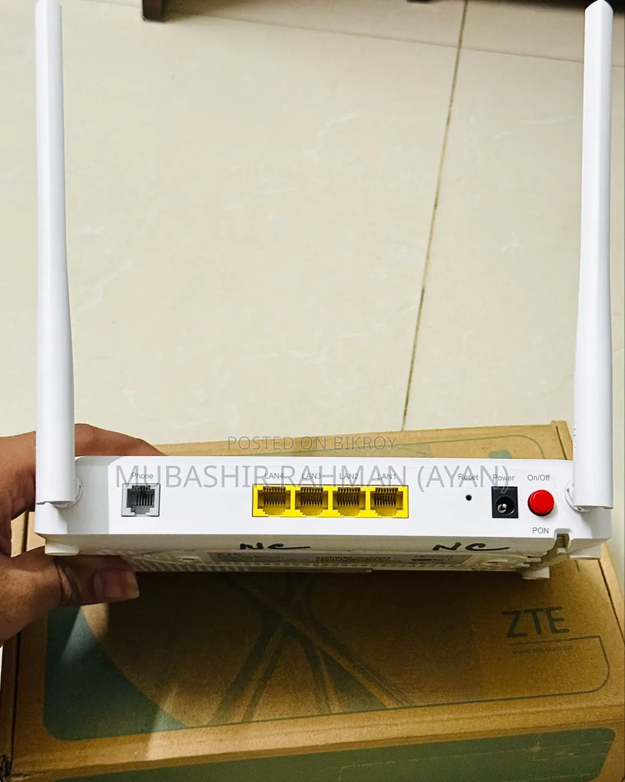 ZTE ZXHN F670l GPON ONT Dual Band WiFi Router (Built-in ONU)
