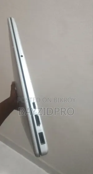 ল্যাপটপ এইচপি ১৫এস ৮জিবি ইন্টেল কোর আই৩ এসএসডি ৫১২জিবি