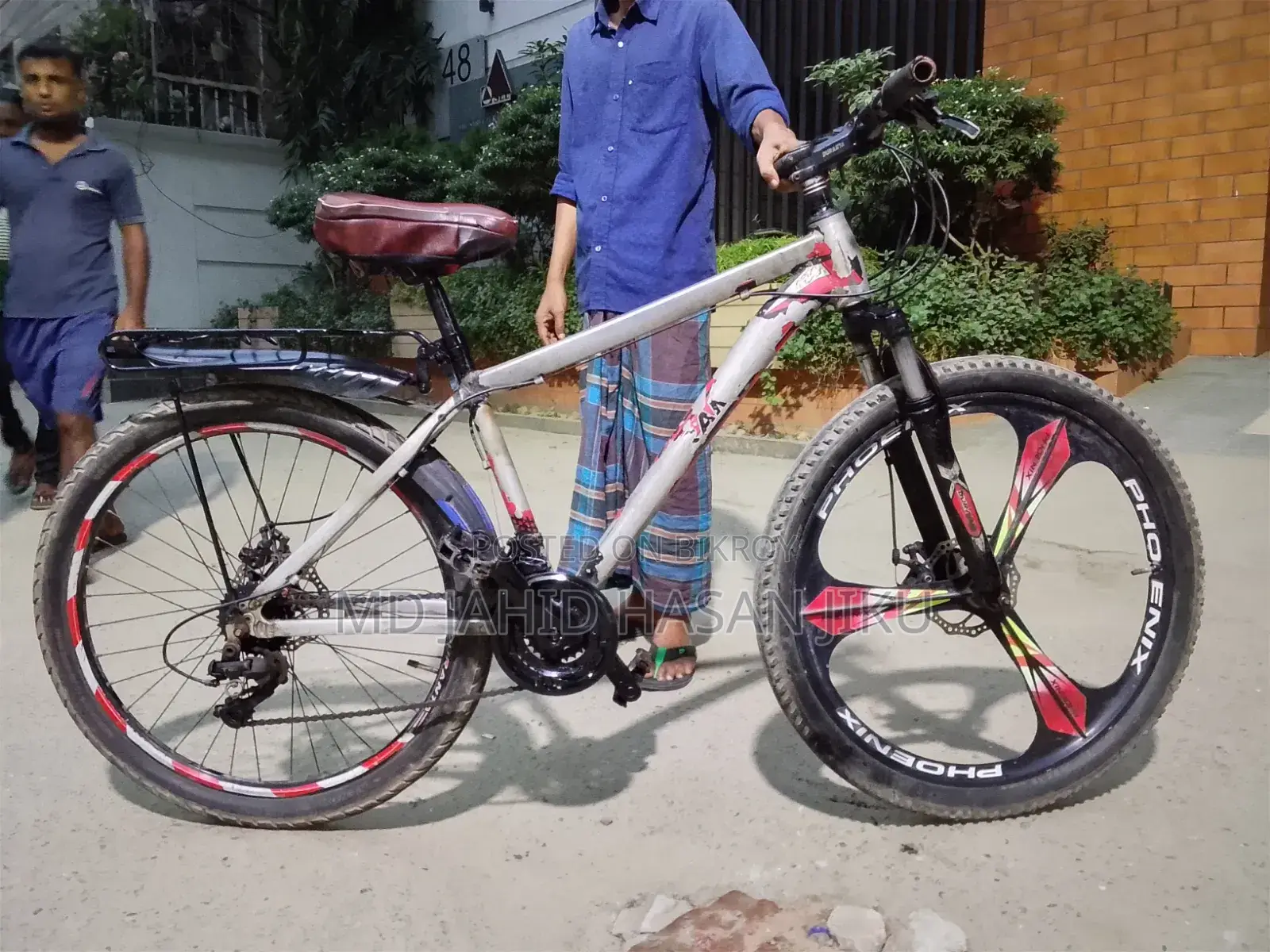 Selling Phoenix bicycle urgently for money