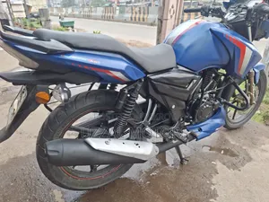 টিভিএস আপাচি আরটিআর ১৬০ ২ভি ২০১৭ নীল