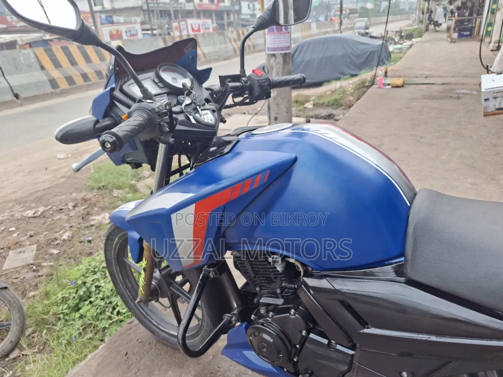টিভিএস আপাচি আরটিআর ১৬০ ২ভি ২০১৭ নীল