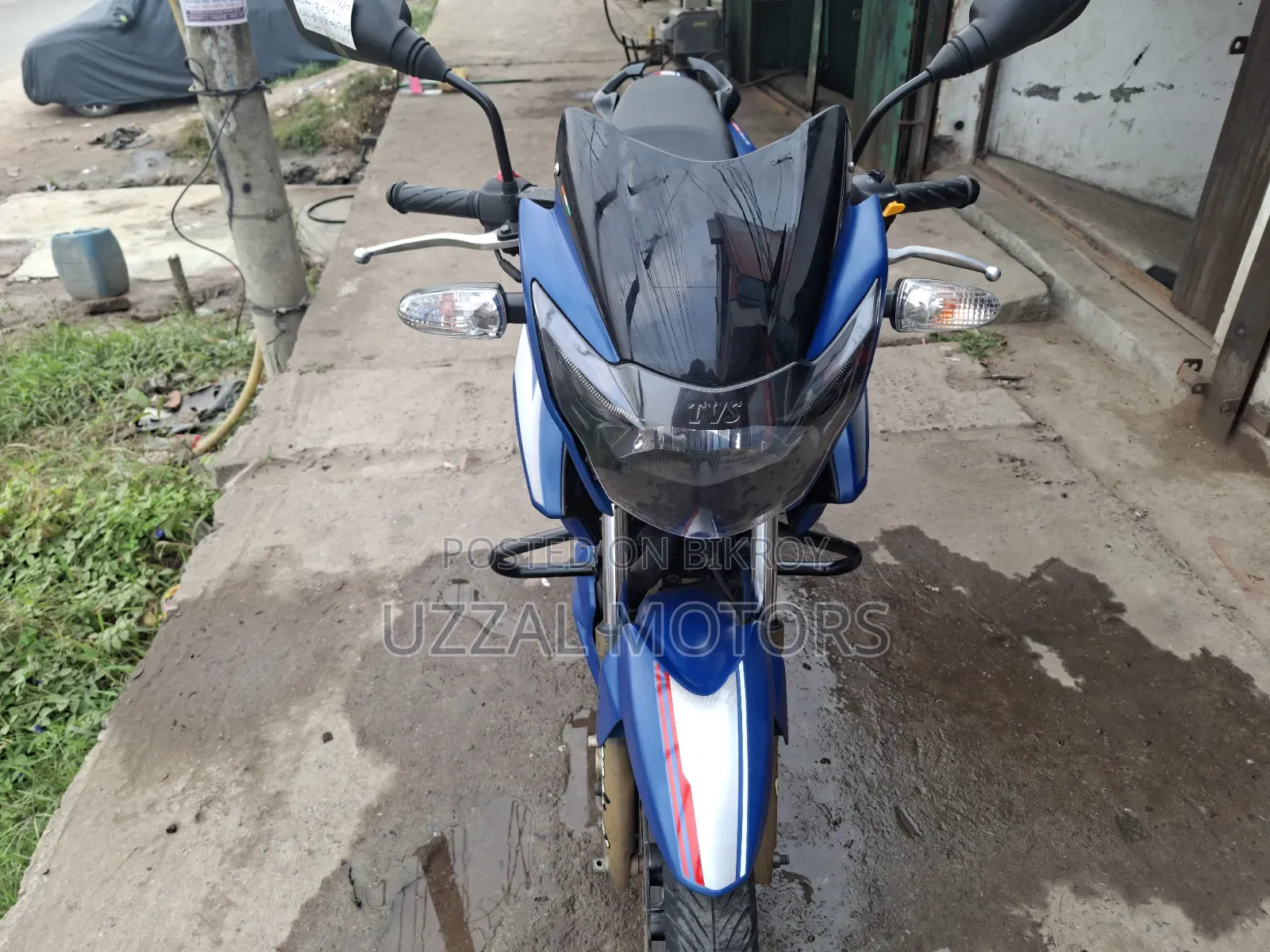 টিভিএস আপাচি আরটিআর ১৬০ ২ভি ২০১৭ নীল
