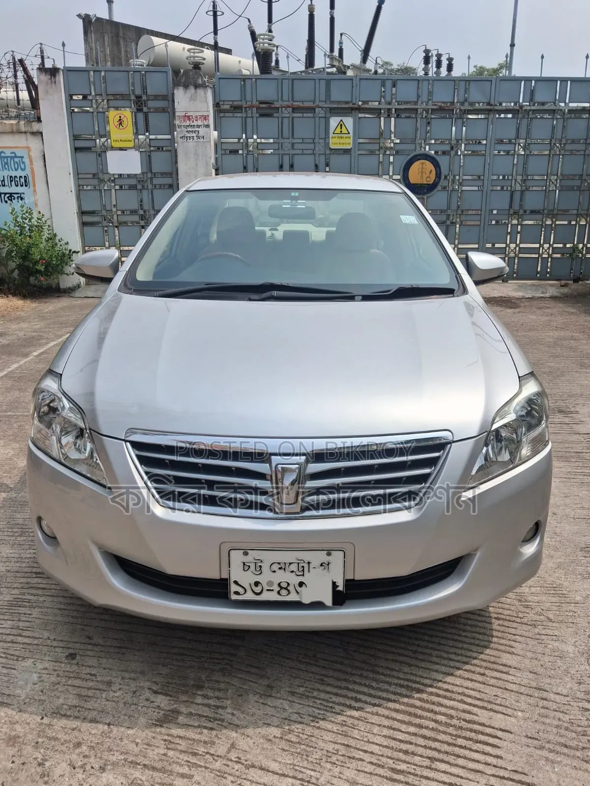 Toyota Premio 2013 Silver