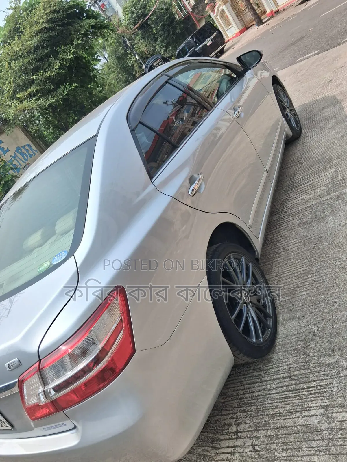 Toyota Premio 2013 Silver