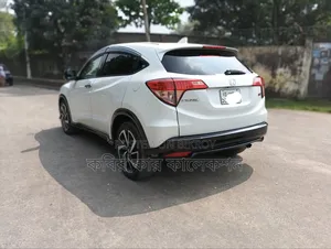 Honda Vezel 2017 Pearl