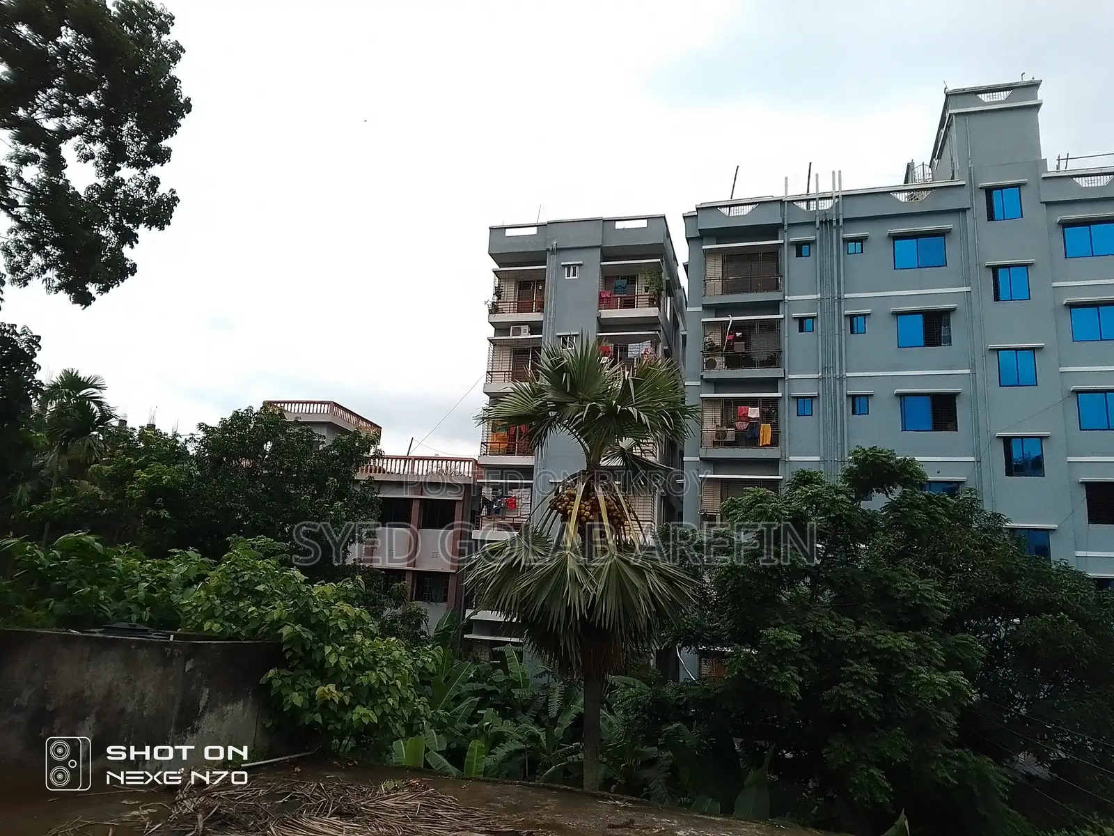 অ্যাপার্টমেন্ট বিল্ডিং-এ দারোয়ানের চাকুরি