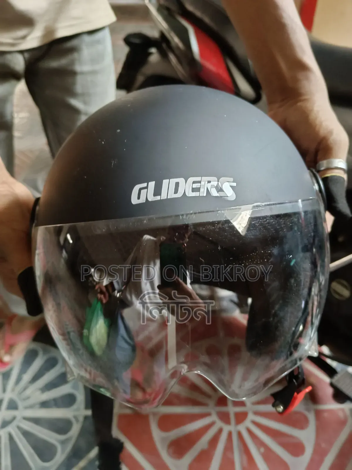 হেলমেট বিক্রি