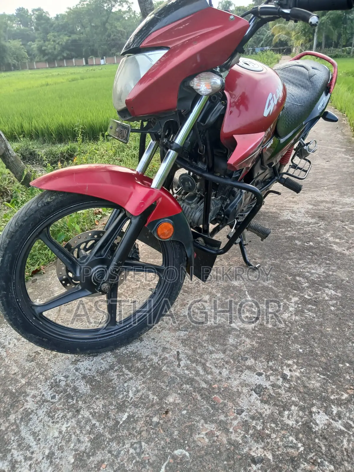 Hero Glamour 2019 Red