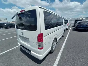 Toyota HiAce 2021 White