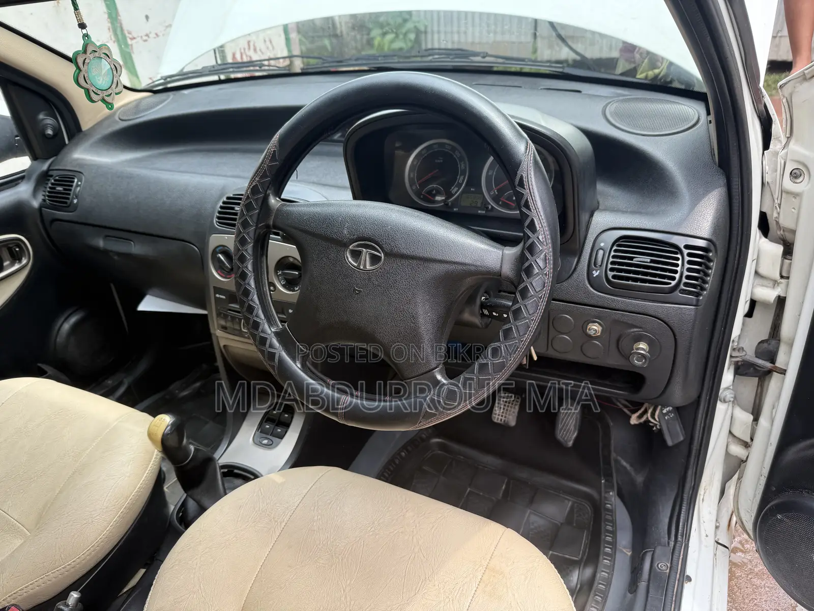 Tata Tiago 2017 White