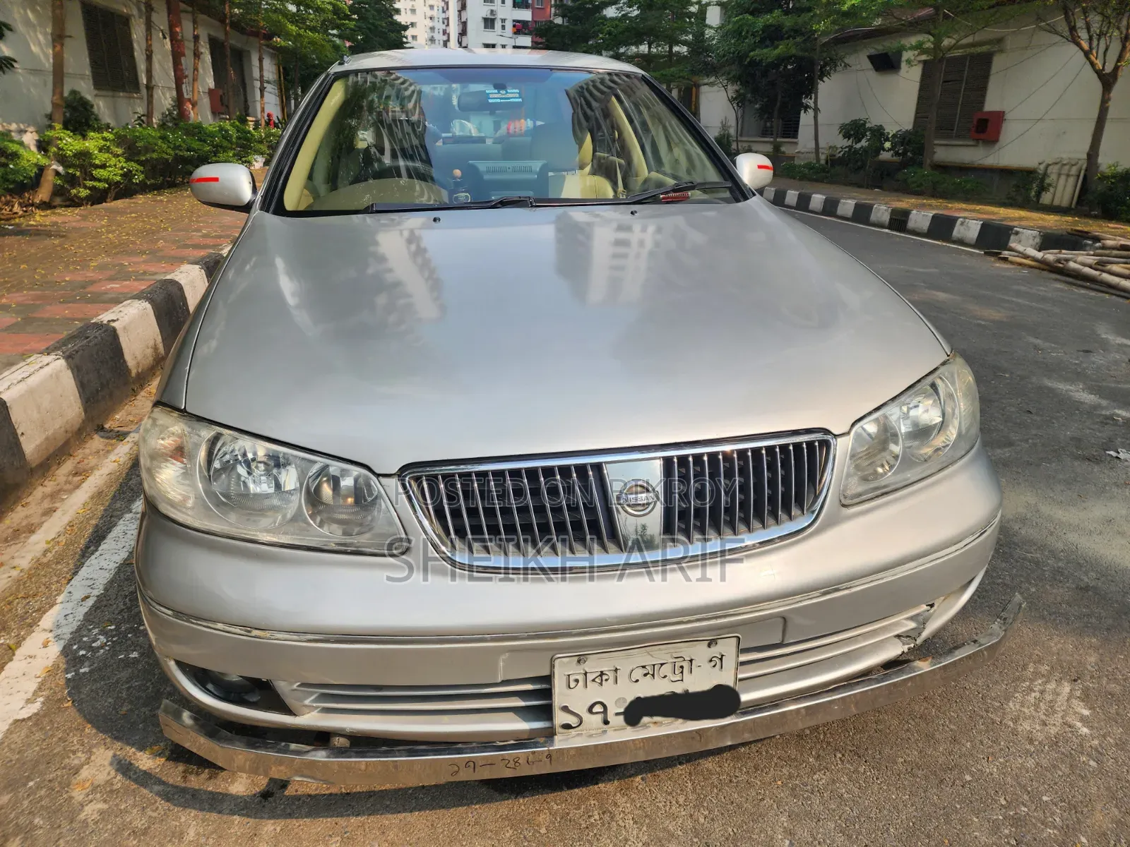নিসান সানি ২০০৪ রূপালী