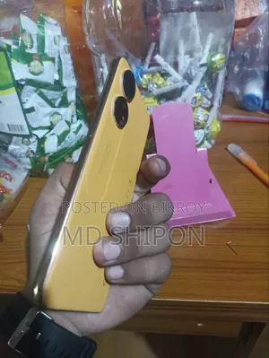 অপ্পো রেনো৮ টি ৪জি ১২৮ জিবি ইয়েলো