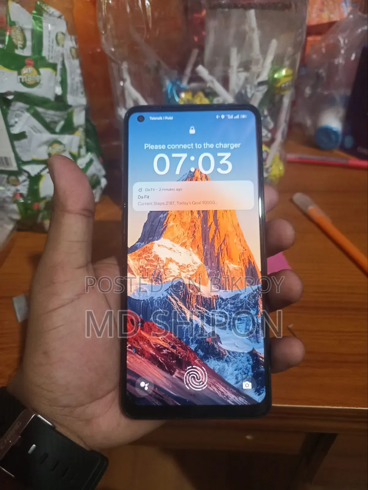 অপ্পো রেনো৮ টি ৪জি ১২৮ জিবি ইয়েলো