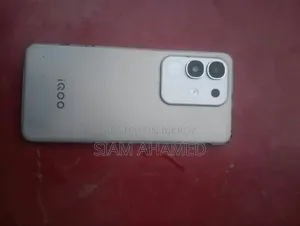 iQOO Z10x 256 GB Silver