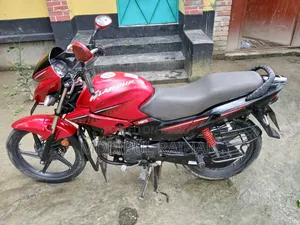 হিরো গ্ল্যামার ২০২১ লাল