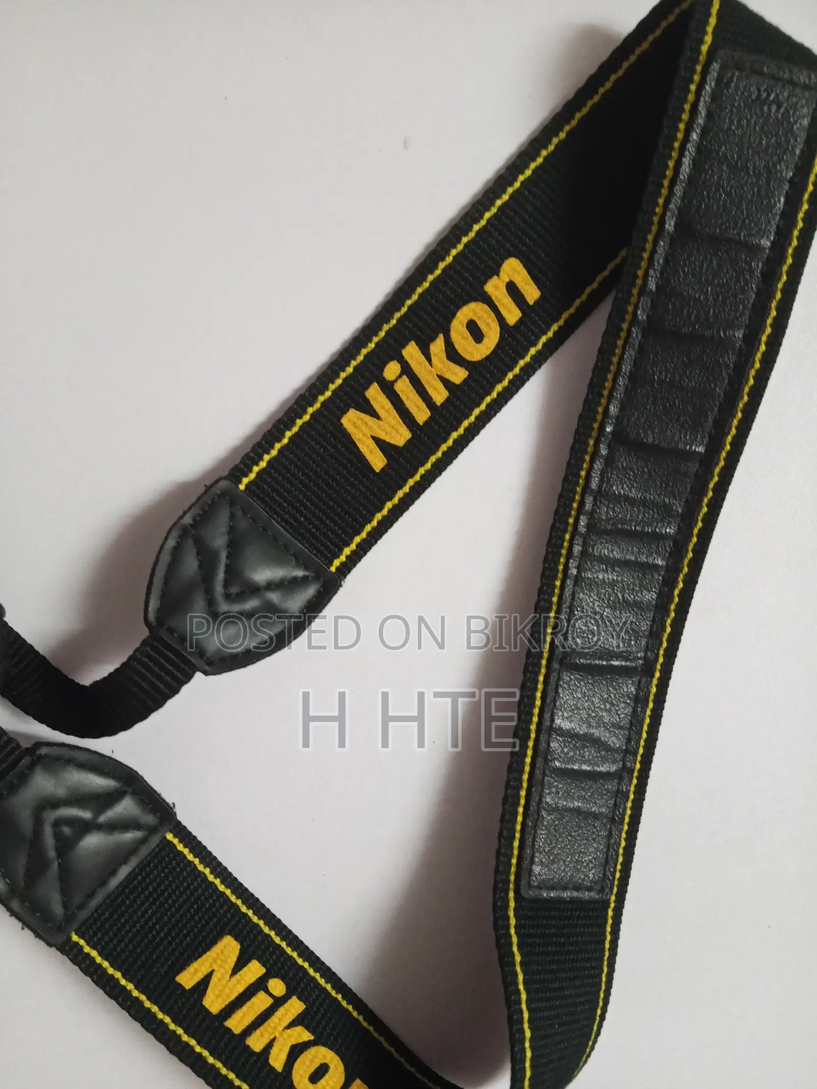 Nikon 3D100 Camera (With Full Kits)