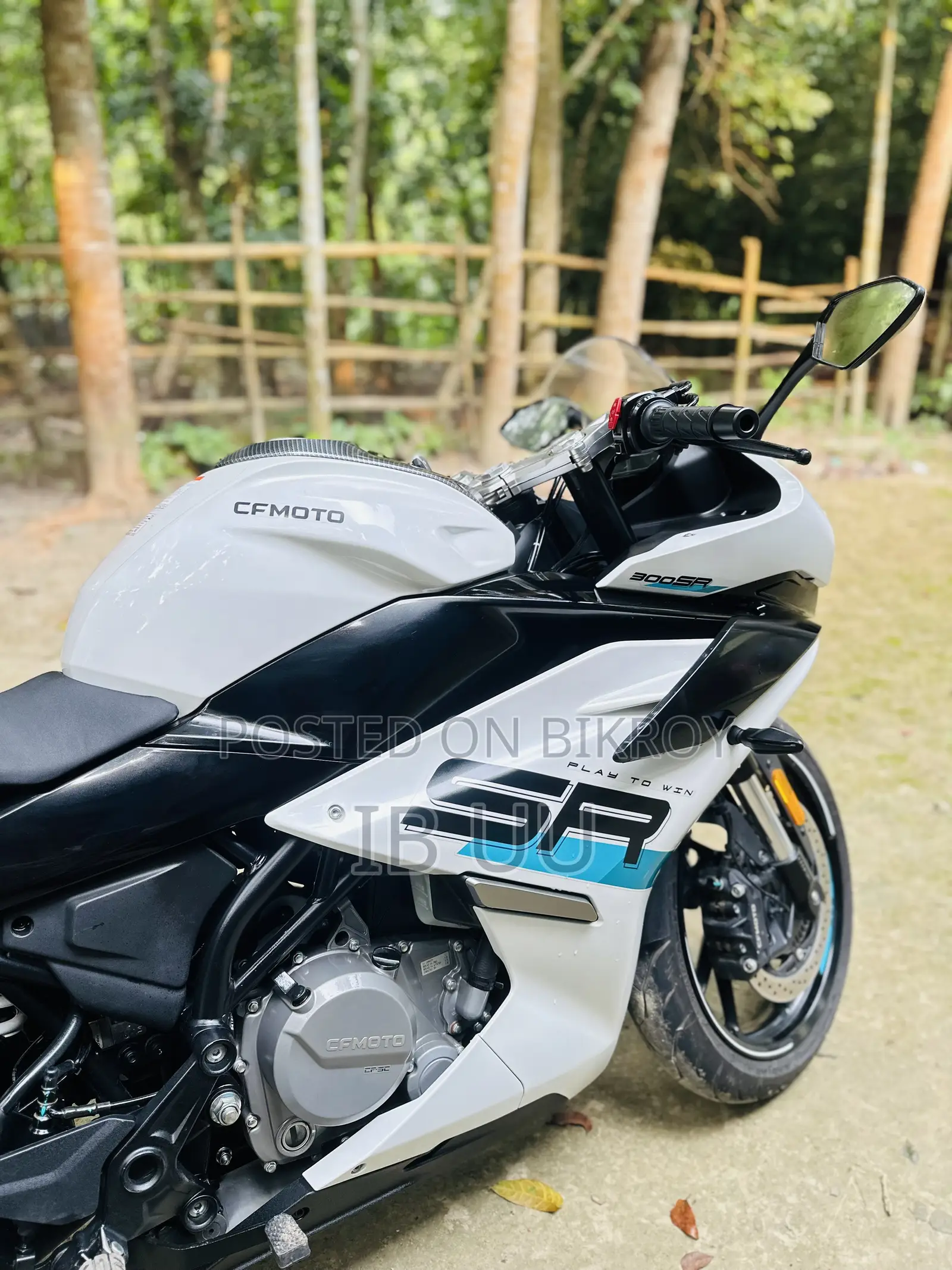 New CFMoto 300SR 2025 White
