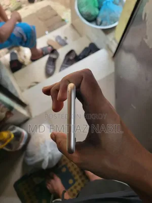 Apple iPhone 8 64 GB Gold