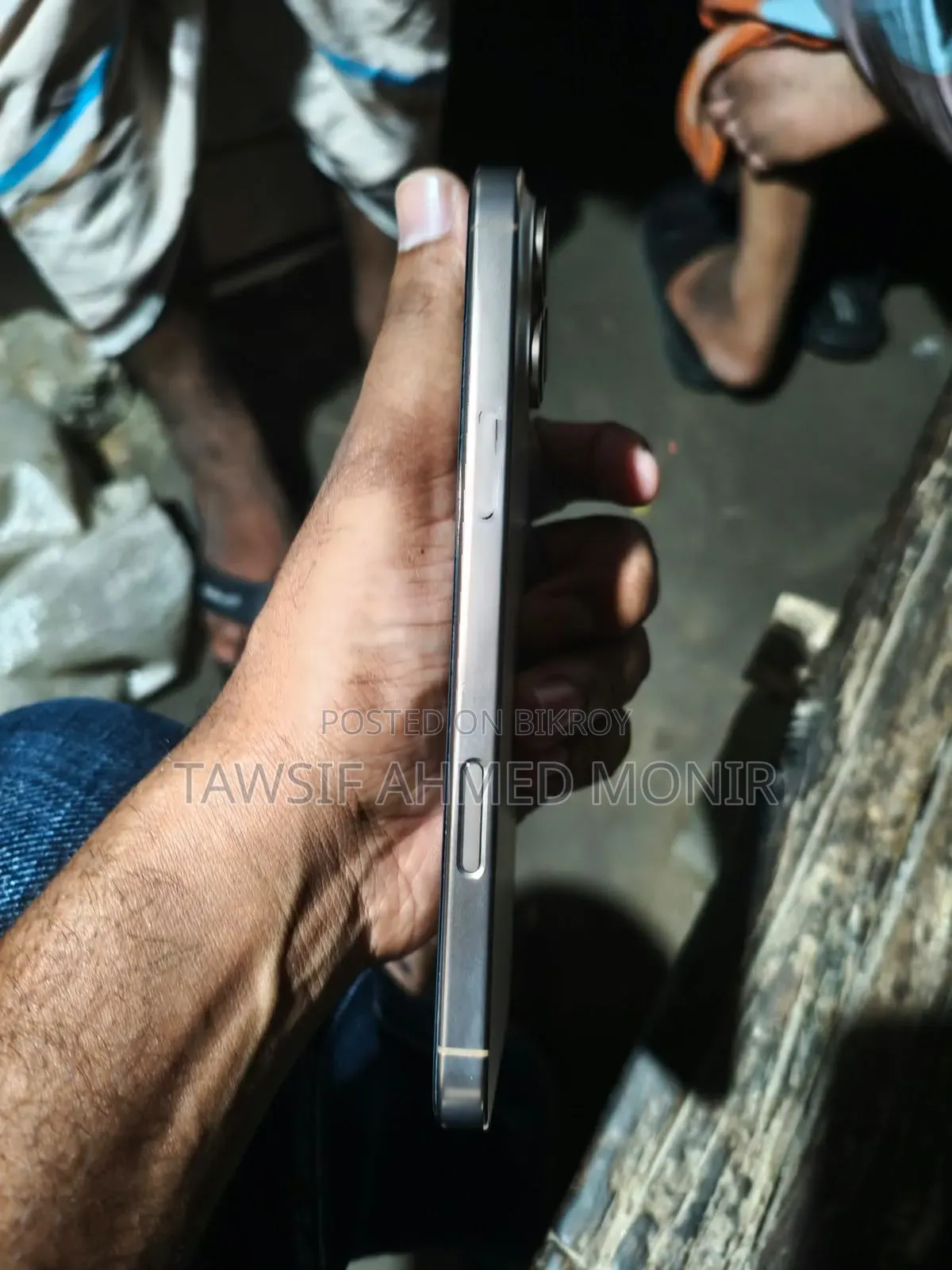 অ্যাপল আইফোন ১৬ প্রো ম্যাক্স ২৫৬ জিবি গোল্ড