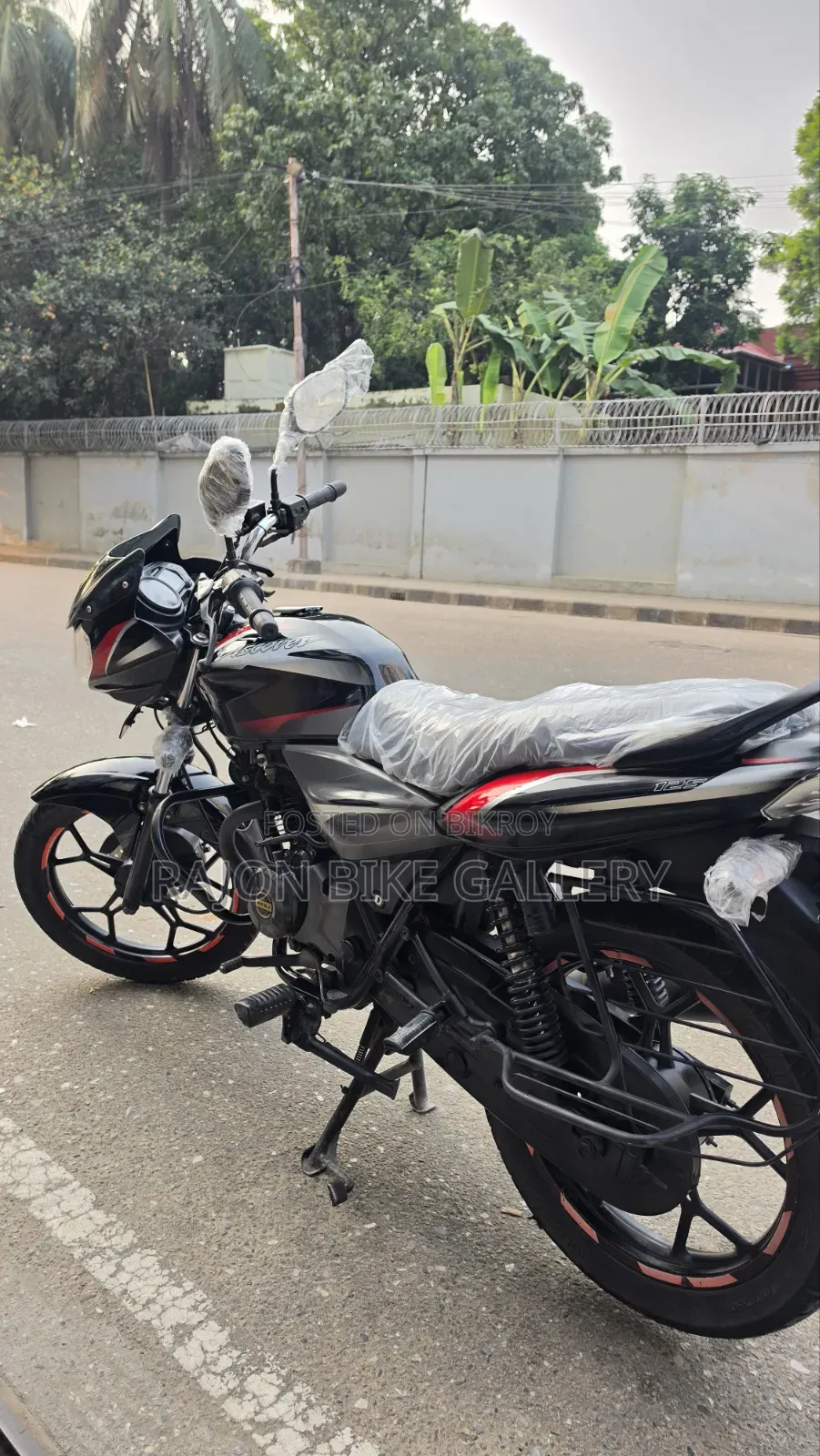 Bajaj Discover 125 2019 Black