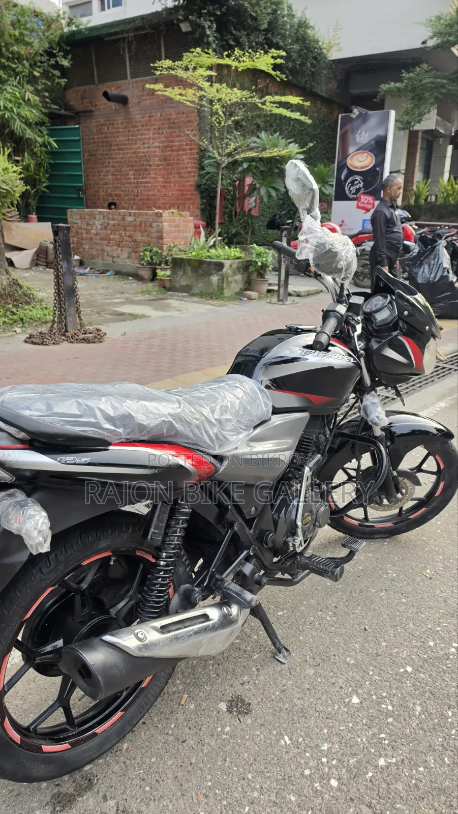 Bajaj Discover 125 2019 Black
