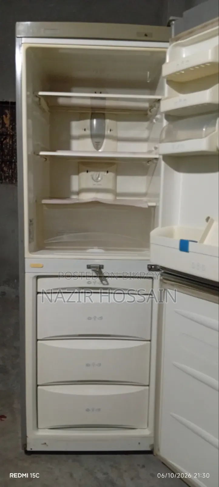 LG Refrigerator 17 Cubic Feet