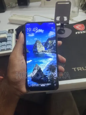 Vivo Y17 128 GB Blue