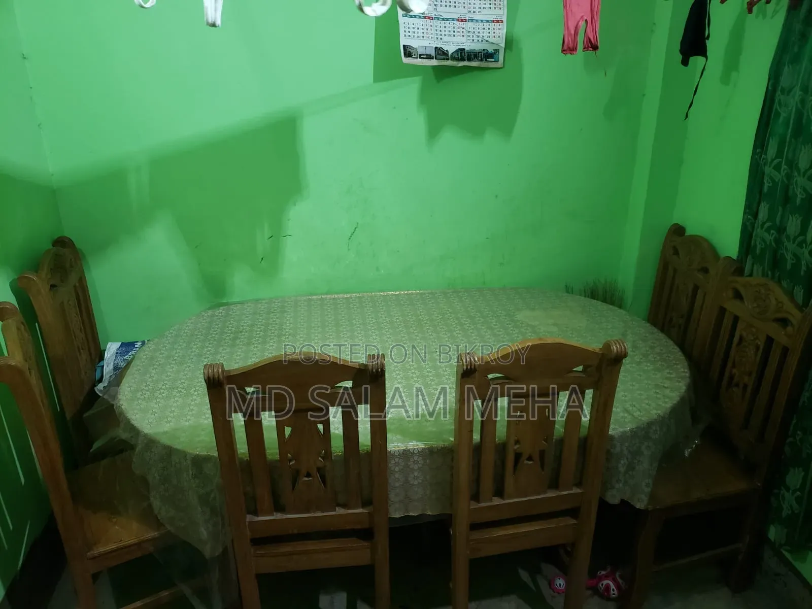 ডাইনিং টেবিল + ৬ টি চেয়ার সহ বিক্রি করা হবে