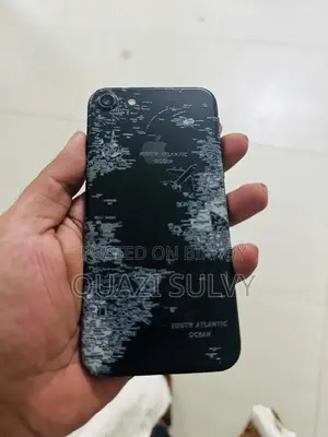 Apple iPhone 7 32 GB Black