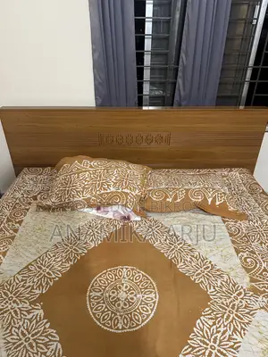 খাট এবং আলমারি বিক্রি হবে