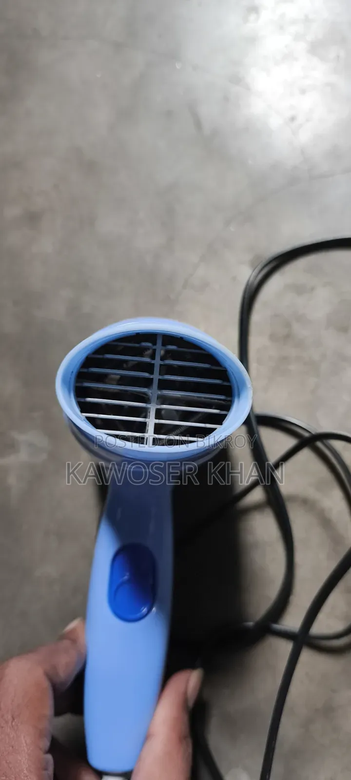 চুল শুকানোর মেশিন কারো লাগলে নিতে পারেন