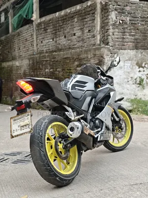 Yamaha R15 V3 2021 Silver