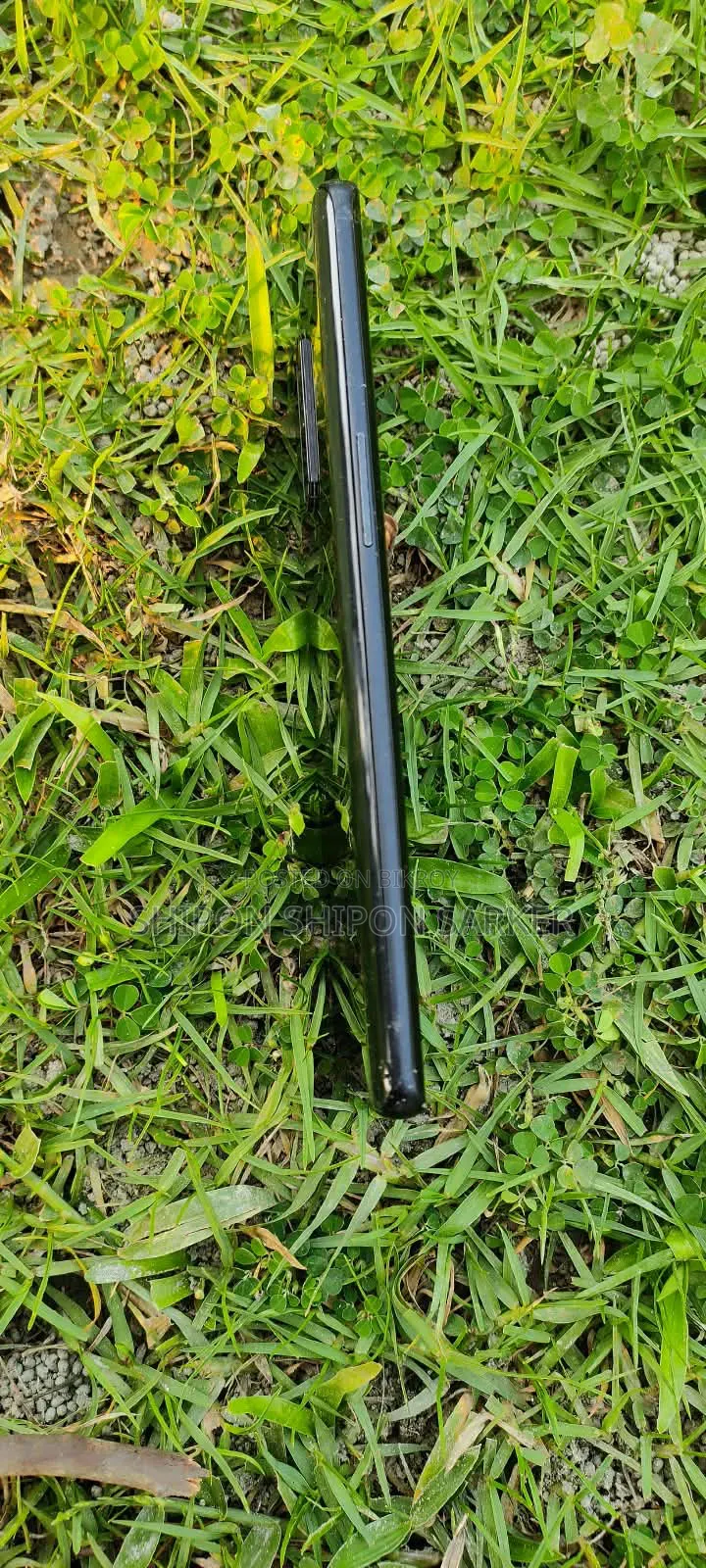 ওয়ানপ্লাস ৮ ১২৮ জিবি ব্ল্যাক