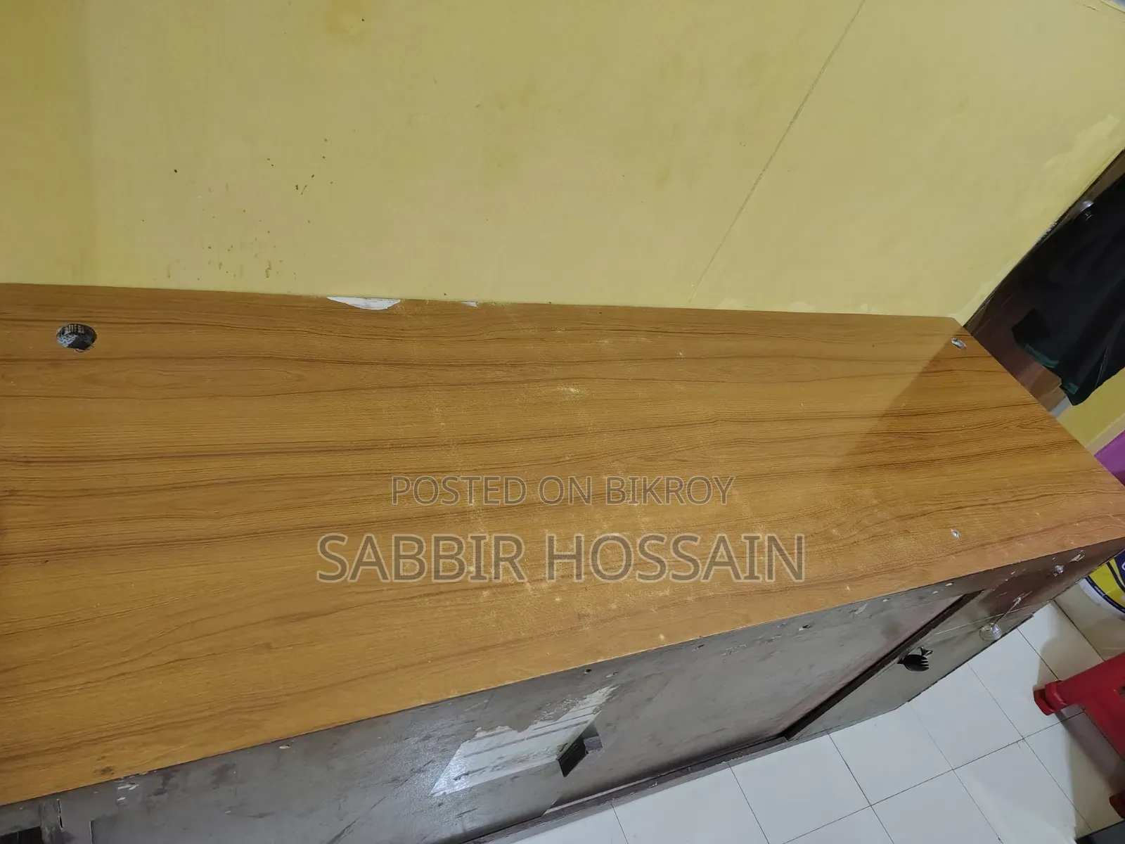 বড় টেবিল বিক্রি হবে
