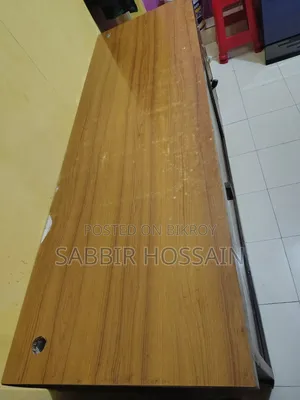 বড় টেবিল বিক্রি হবে
